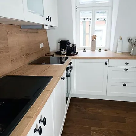 Apartment Secretapartment: In *