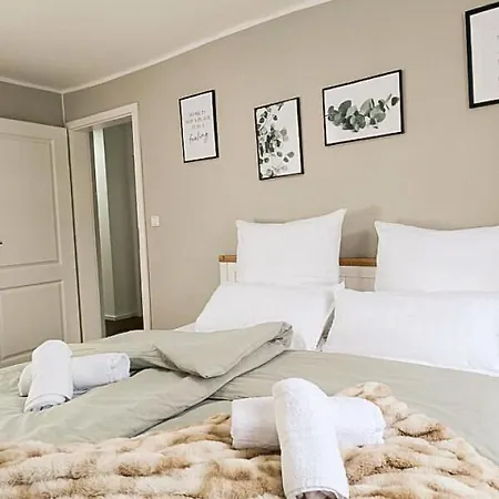 Secretapartment: In 바르부르크