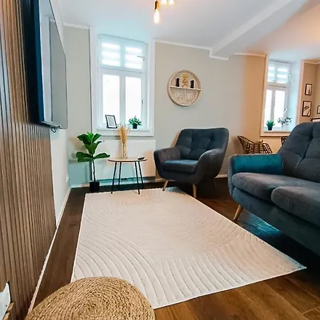 Secretapartment: In 바르부르크