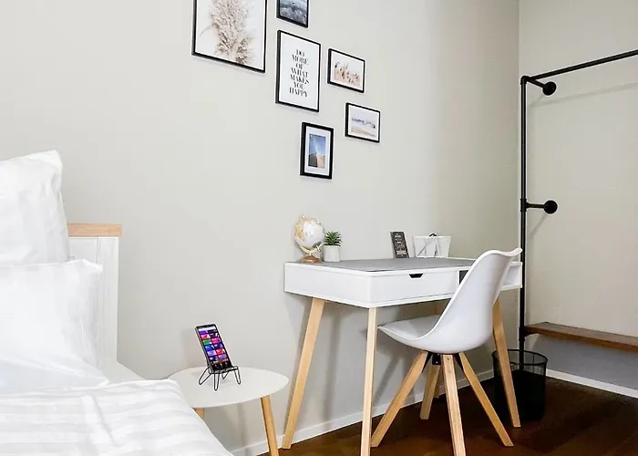 Secretapartment: In * Warburg